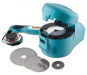 Brousek TrueSharp na čepele do řezáků vel. 28mm,45mm,60mm   Truesharp 2 Rotary Blade Sharpener ( 144286283622 )