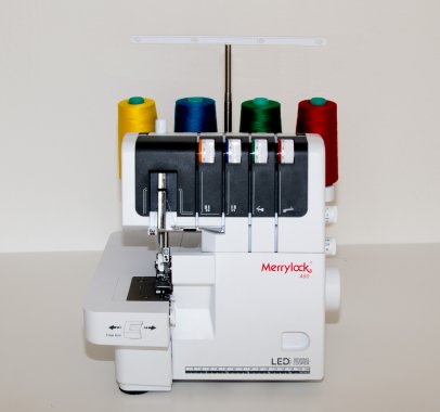 overlock Merrylock MK 480 + sada 6ti patek za zvýhodněnou cenu + 580Kč