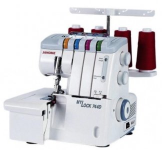 overlock Janome 744 D + sada nití ZDARMA